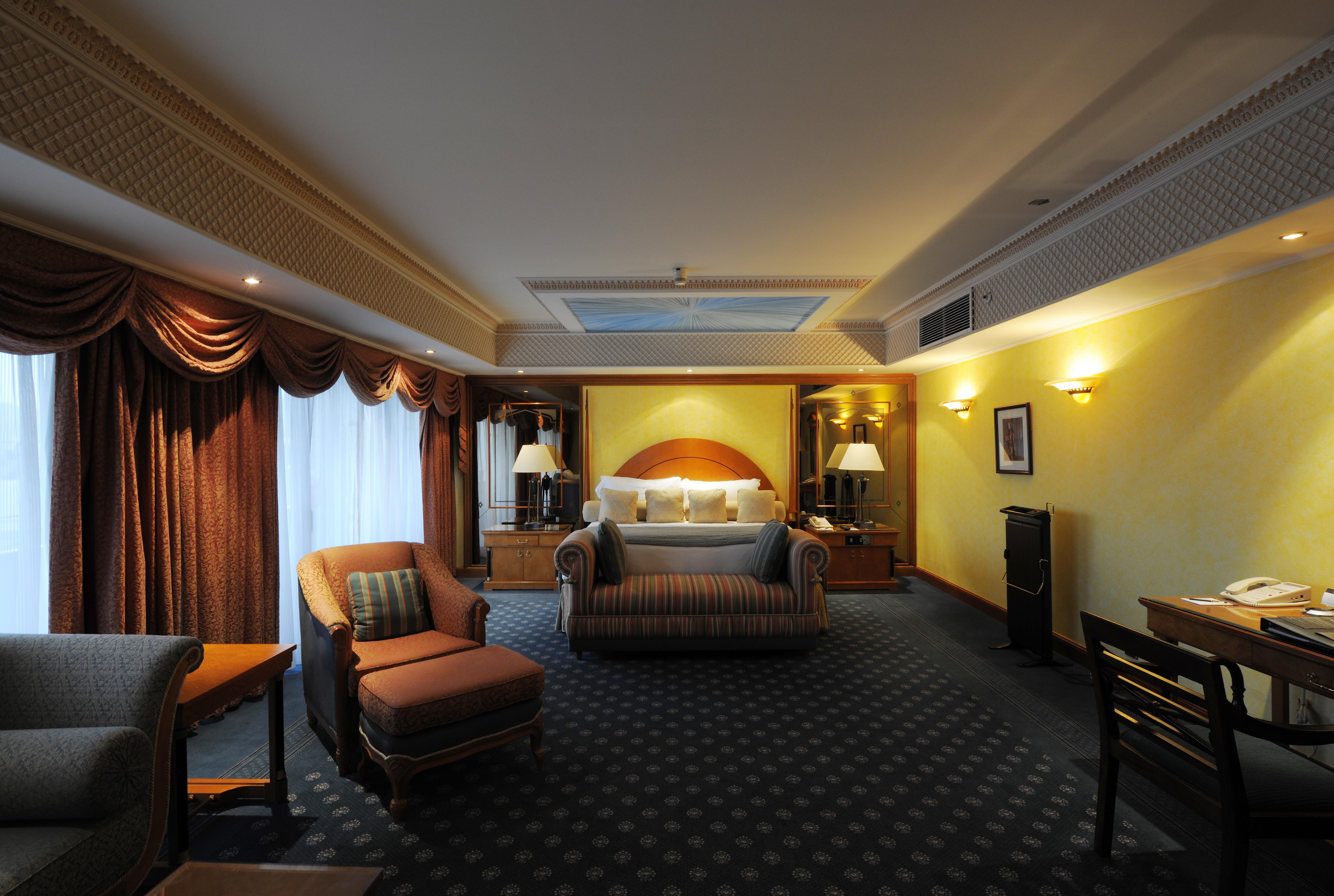 Intercontinental By Ihg Hotel 5*